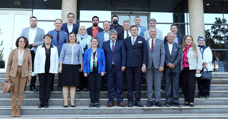 CHP Genel Sekreteri Selin Sayek Böke KOTO’da, Kocaeli iş dünyasıyla buluştu