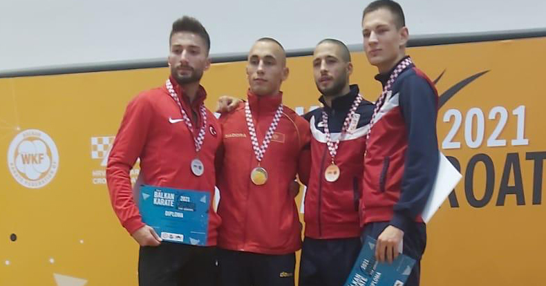 Kağıtspor, Balkanlar’dan madalyalarla döndü