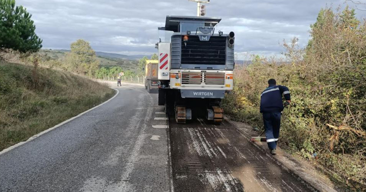 Kandıra Akçaova’da asfaltlama çalışmaları