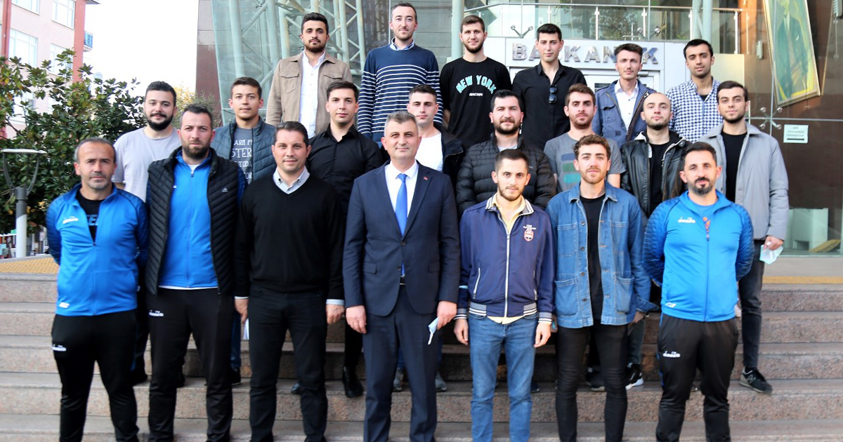 BAŞKAN SEZER POLİS OLMAYA HAK KAZANAN GENÇLERE ÜSTÜN BAŞARILAR DİLEDİ