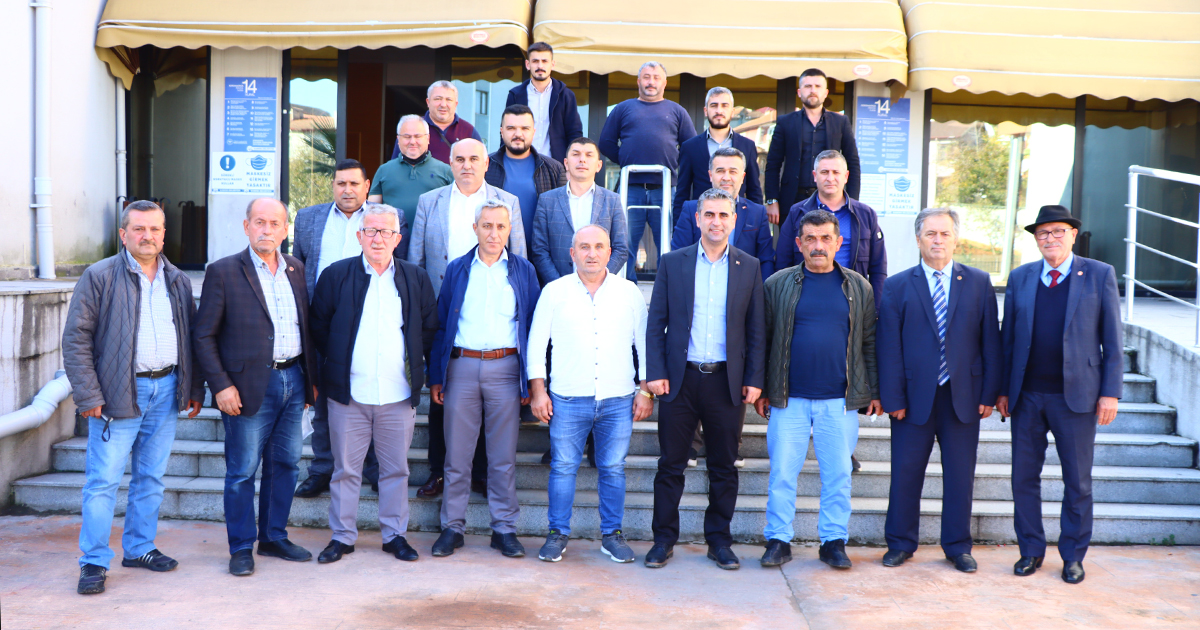 Başkan Turan Muhtarlarla el ele