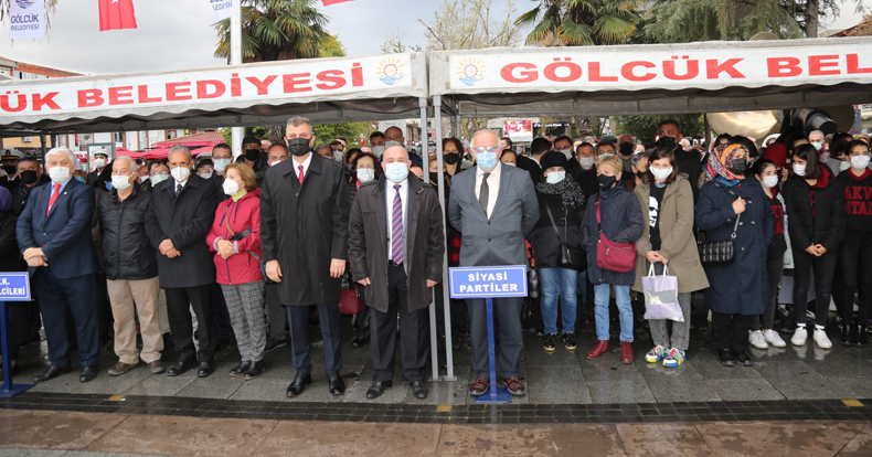 Gazi Mustafa Kemal Atatürk Gölcük’te törenle anıldı