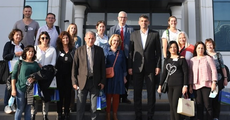 Erasmus kapsamında Türkiye'ye gelen öğretmenler Kartepe'yi gezdi