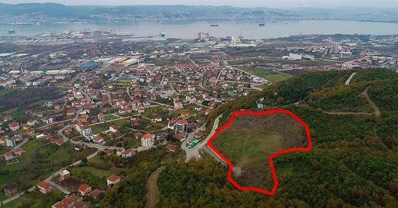 BAŞKAN SEZER’DEN YAZLIK’A FUTBOL SAHASI MÜJDESİ