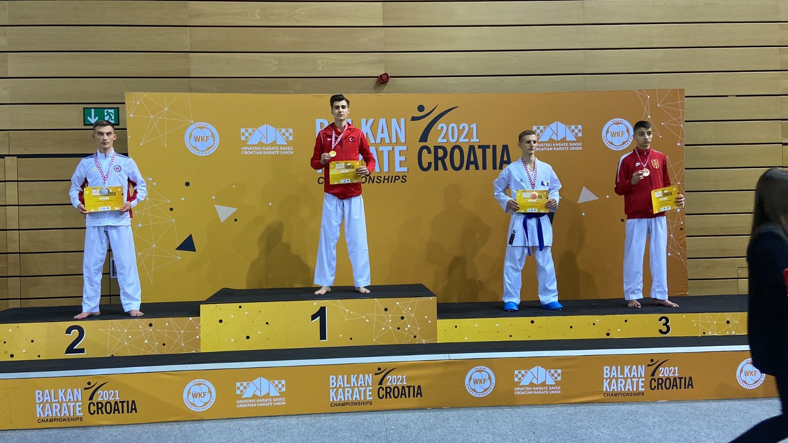 Kağıtsporlu Mert Halıcı Balkan şampiyonu oldu