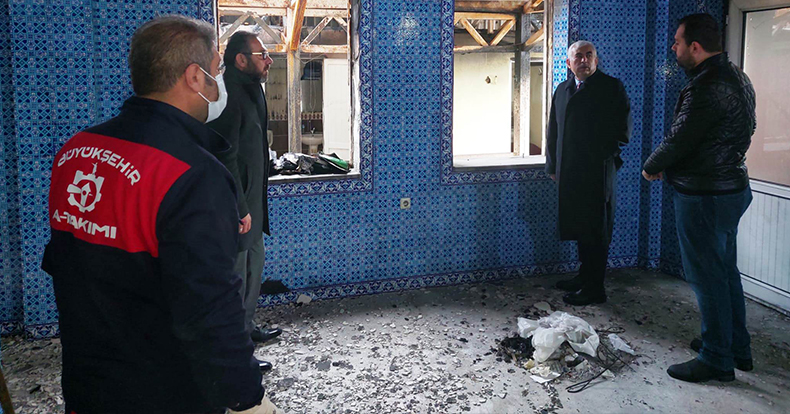Genel Sekreter Gündoğdu, Bahtiyar Camii’ndeki çalışmaları inceledi   