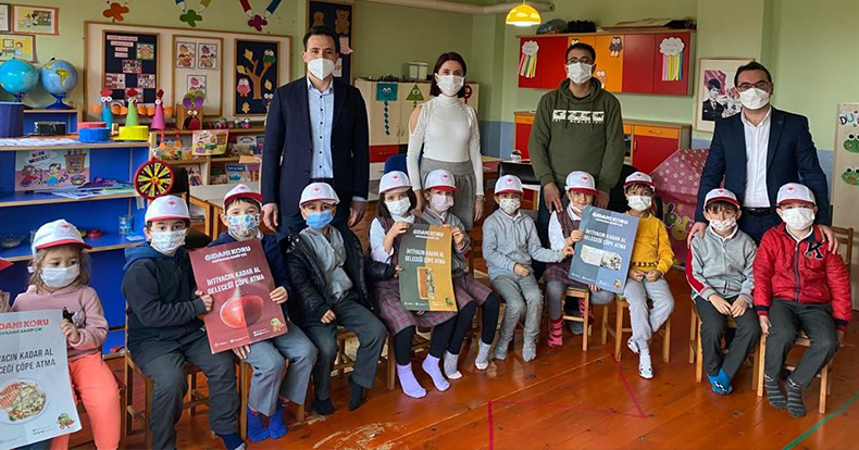 Minikler fahri gıda denetçisi oldu