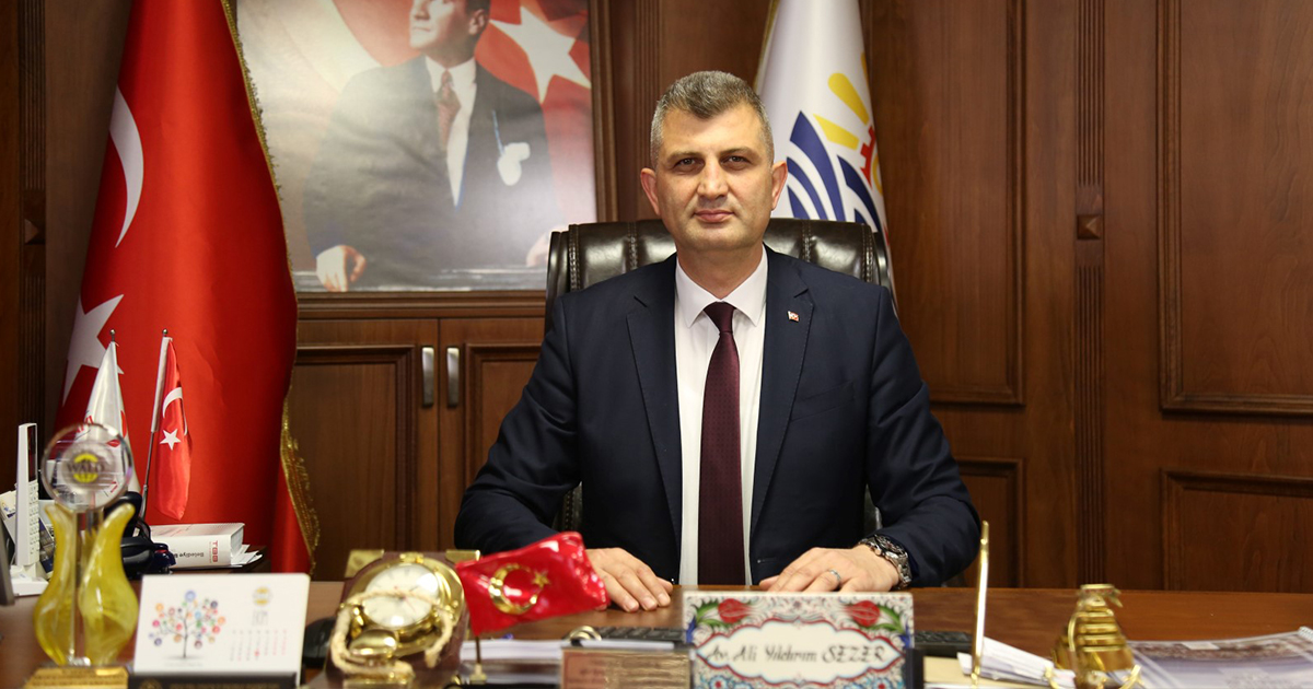 2022 YILININ HUZUR, SAĞLIK, MUTLULUK VE HAYIRLAR GETİRMESİNİ DİLİYORUM