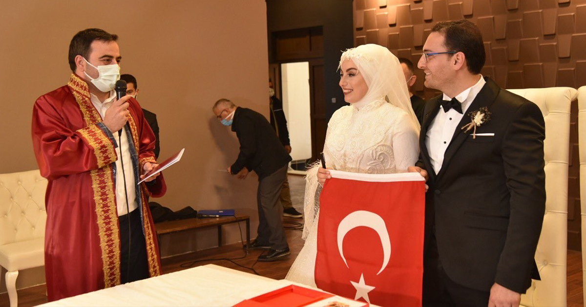 Başiskele'de 896 çift dünya evine girdi