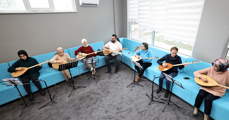 Başiskele Müzik Okulları’nda eğitim devam ediyor