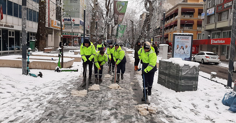 Park ve Bahçeler hiç durmadan çalıştı