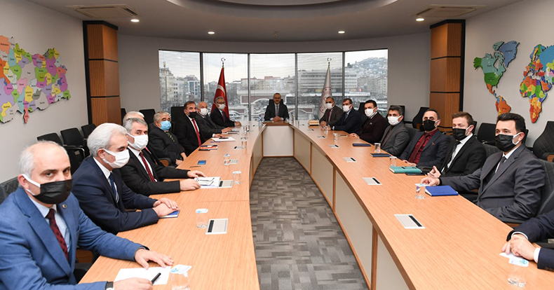 Vali Yavuz, Milli Eğitim ve Sağlık Müdürlüğünü Ziyaret Etti