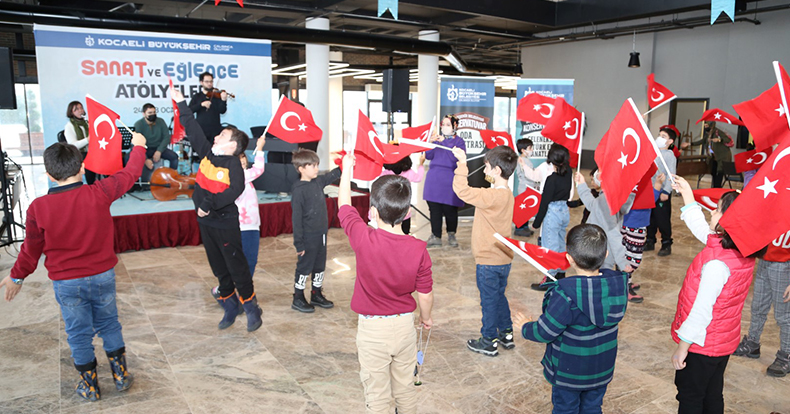 Minik yüreklerin vatan sevgisi