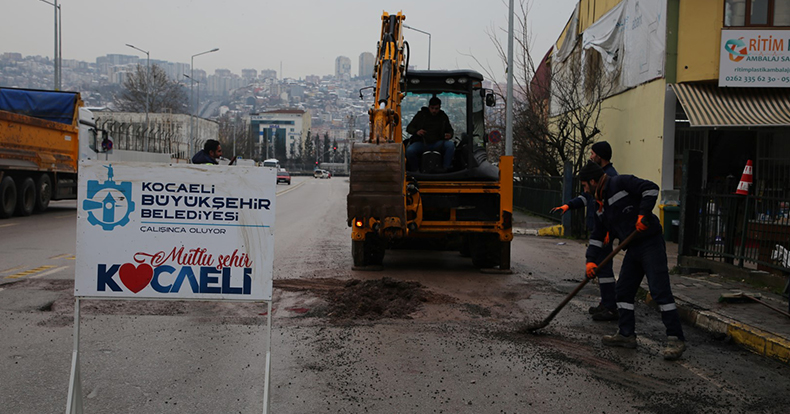 Karın bozduğu yollara hızlı müdahale