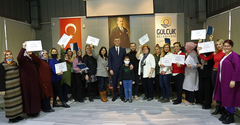 TÜRK EL SANATLARI SANATALARI GÖLCÜK’TEN GELECEĞE TAŞINIYOR