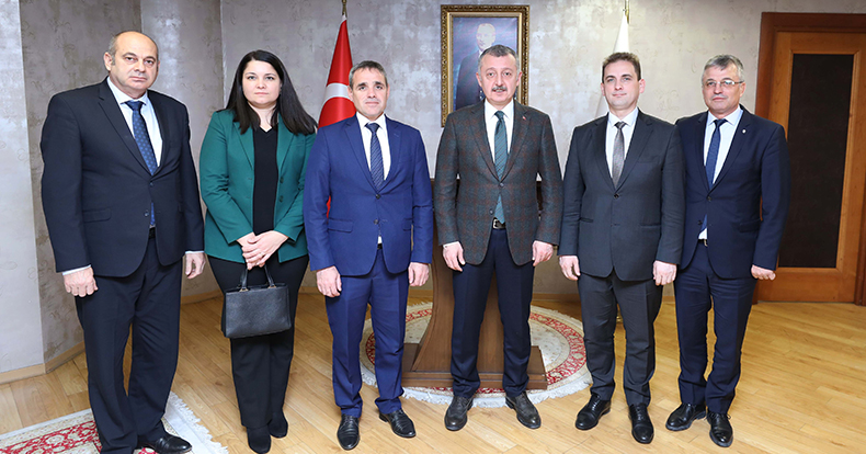 Başkan Büyükakın: Sizler bizim baş tacımızsınız