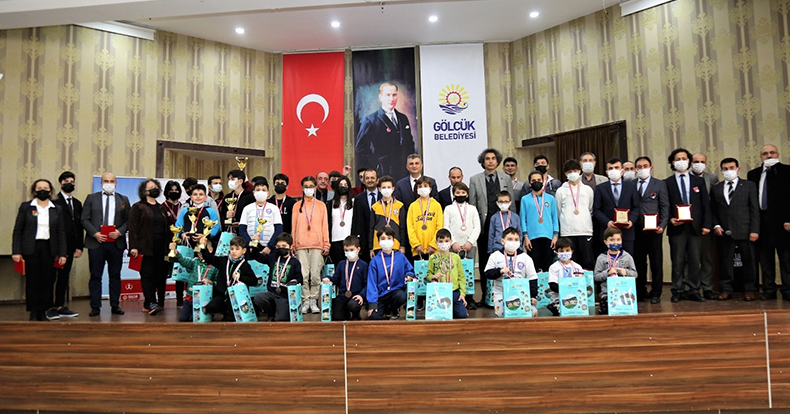 GÖLCÜK OKULLAR ARASI SATRANÇ TURNUVASI TAMAMLANDI