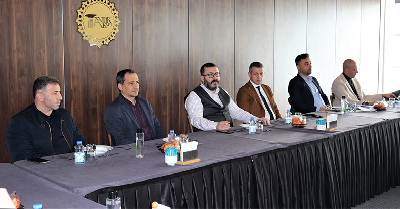 Tarımsal hizmetler personeliyle istişare toplantısı