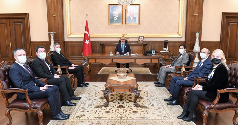 Vergi Dairesi’nden Vali Yavuz’a Ziyaret