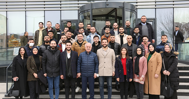 'Gençlerimiz Bizim Göz Bebeğimiz'