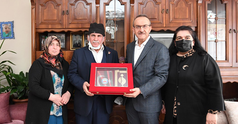 Kandiller Kutlandı, Sıkıntılar Dinlendi