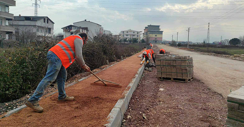 Selimiye Caddesine bin metrelik kaldırım