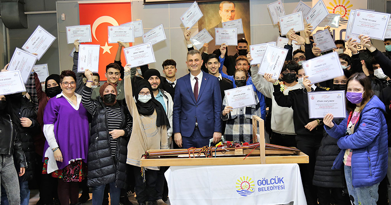 Unutulmaya yüz tutmuş sanatlar Gölcük'te yaşatılıyor