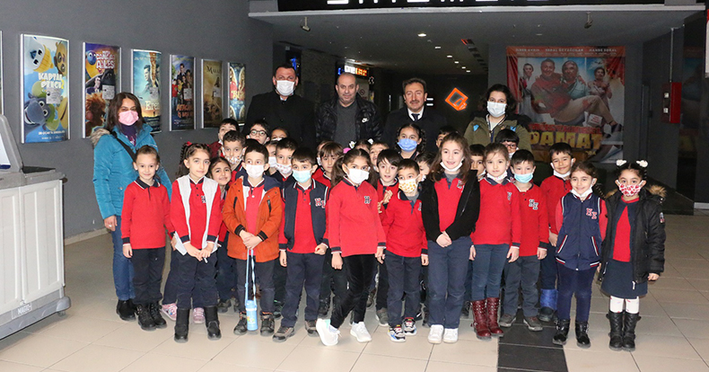 Körfezli öğrenciler Malazgirt 1071’i izledi