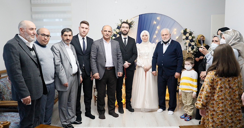 Başkan Söğüt, gençleri yalnız bırakmadı