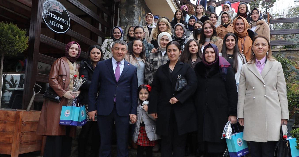 Başkan Şayir, Dilovalı kadınları unutmadı! 