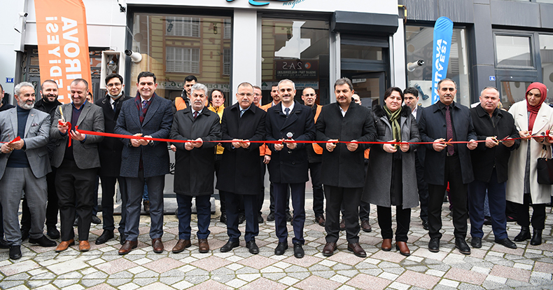 İhtiyaç sahipleri Sevince Mağazasından giyinecek