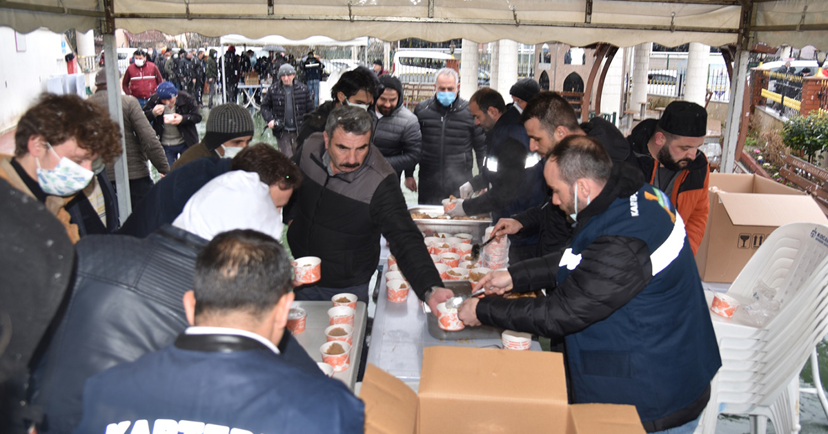 KARTEPE’DE ÇANAKKALE DESTANI ANISINA HELVA İKRAMI