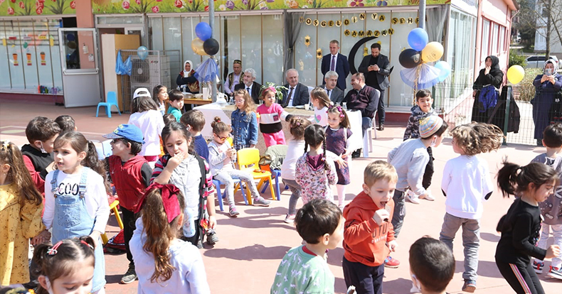 minik ogrenciler hos geldin ramazan dedi