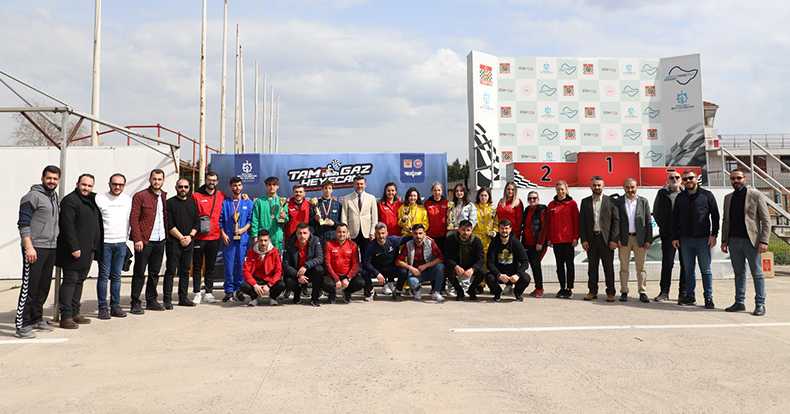 Karting Turnuvası’nda kupalar sahiplerini buldu