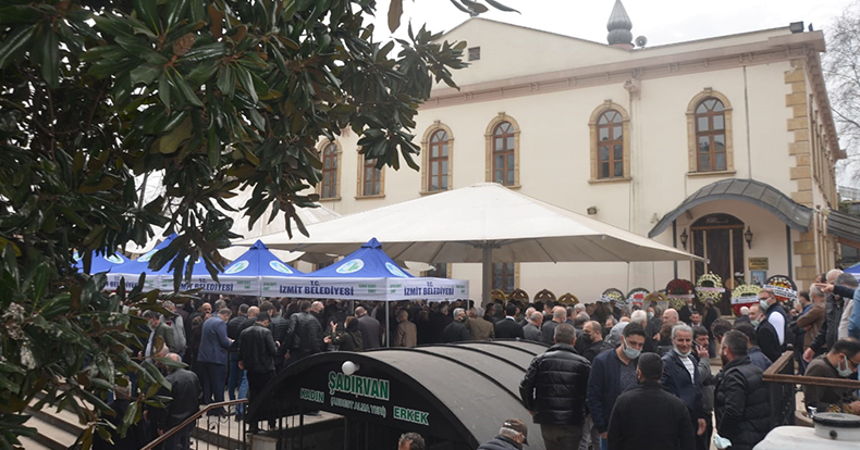 CHP Kocaeli İl Başkanı Yıldızlı'nın babası Rafet Yıldızlı son yolculuğuna uğurlandı