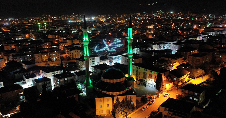 Körfez, mahyalar ile ışıldadı