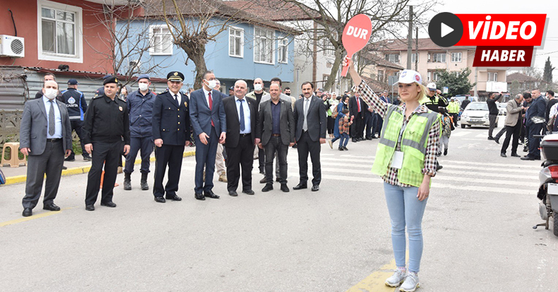 Okul önlerindeki trafik düzenini gönüllüler sağlayacak
