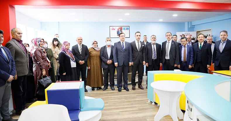 Şehidin ismi kütüphanede yaşayacak