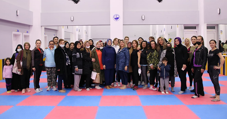 Dumlupınar Spor Merkezi’nde Çalışmalar Sürüyor