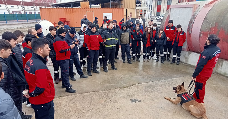 İtfaiyenin yeni personeline MEB onaylı meslek eğitimi