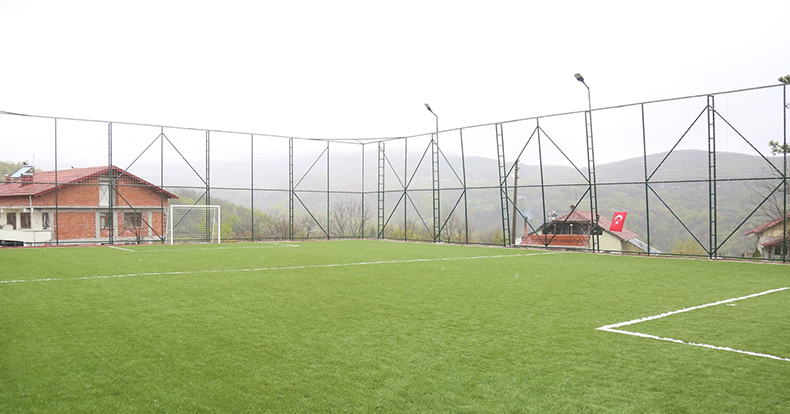 İrşadiye'ye futbol sahası kazandırıldı