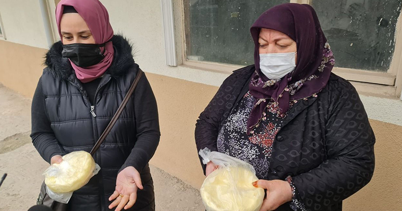 Akılalmaz olay! Kapı kapı dolaşıp tereyağı diye margarin ve patates püresi karışımı sattılar