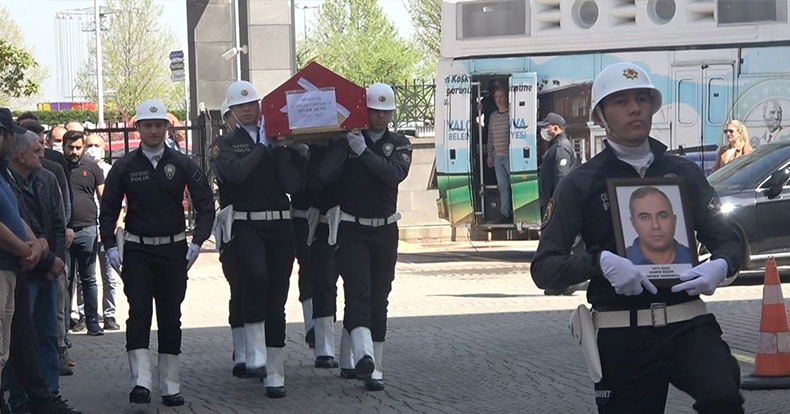 Kandıralı polis memuru geçirdiği kalp krizi sonucu hayatını kaybetti