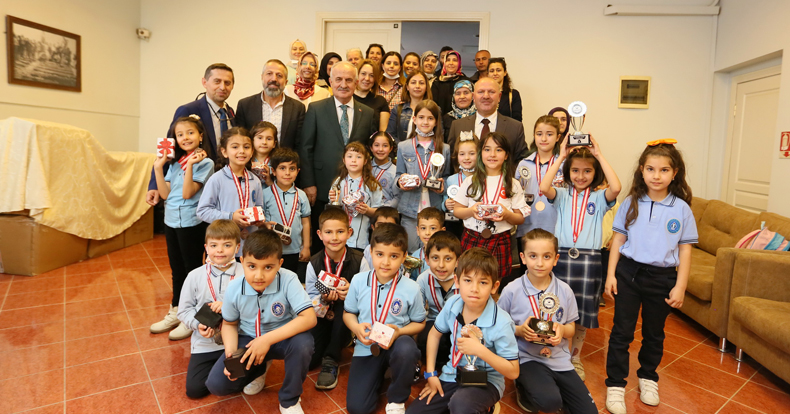 Çenesuyu İlkokulu’ndan  Başkan Aygün’e Teşekkür