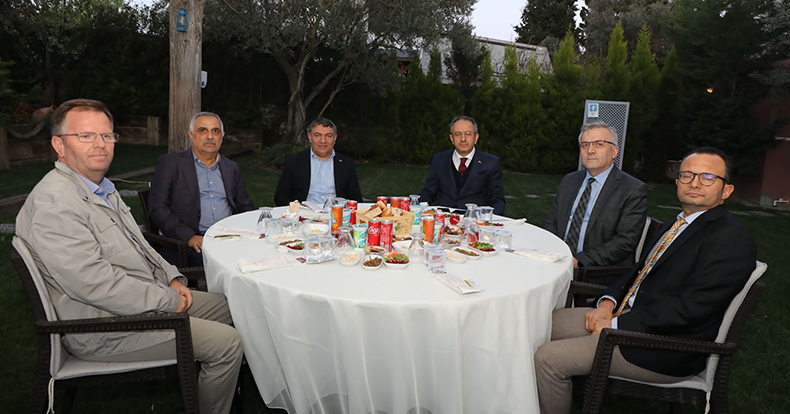 Kubilay ve Şayir, sağlık çalışanlarını ağırladı 