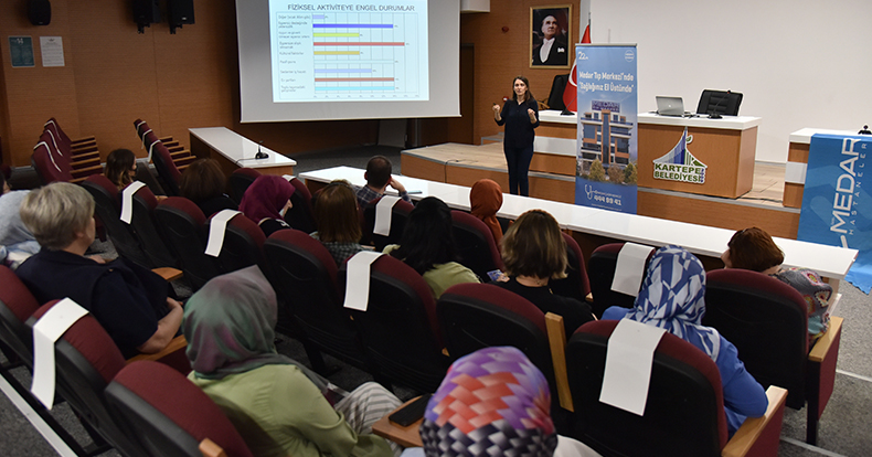 Kartepe Belediyesi personellerine sağlıklı beslenme eğitimi verildi