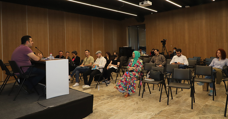 ‘’Denizde güçlü olan devletler savaşı kazanan devletlerdir’’