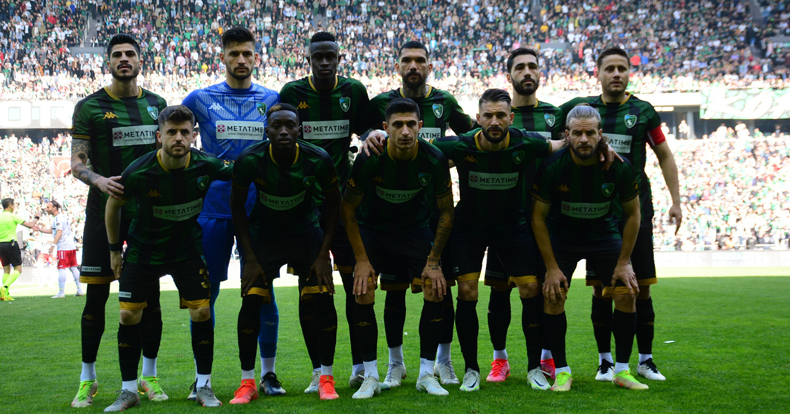 Küme düşen Kocaelispor'da yabancıların durumu merak konusu oldu