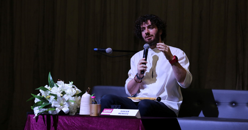 Mengüç: Erkek sonuca, kadınlar sürece odaklanır