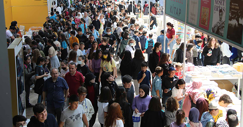 12. Kocaeli Kitap Fuarına 905 bin 946 ziyaretçi
